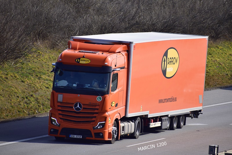 _DSC2398 ARROW MOBILE-crop-Mercedes-Benz ActrosL MP5.JPG