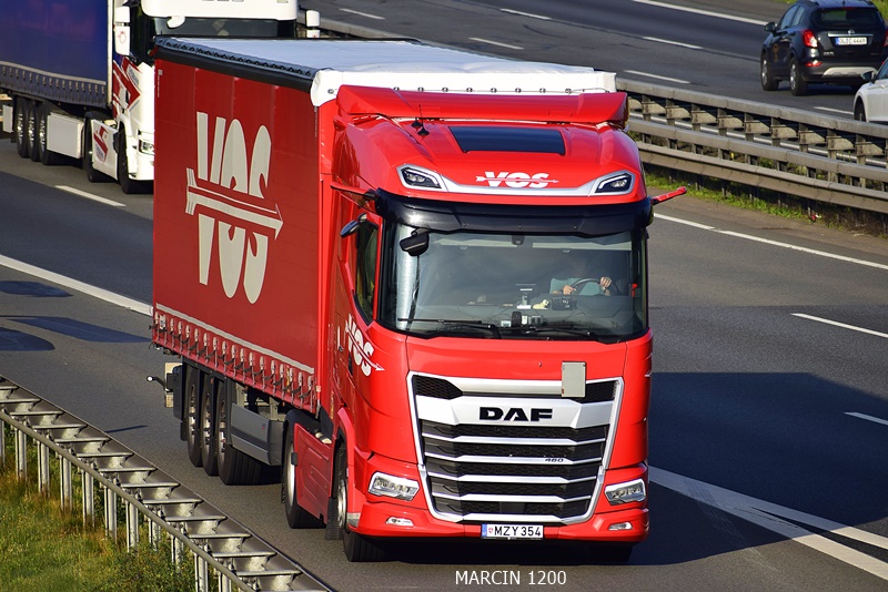 _DSC8333 VOS-crop-DAF XG.JPG