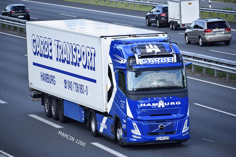 _DSC7984 GARBE-crop-VOLVO FH AERO.JPG