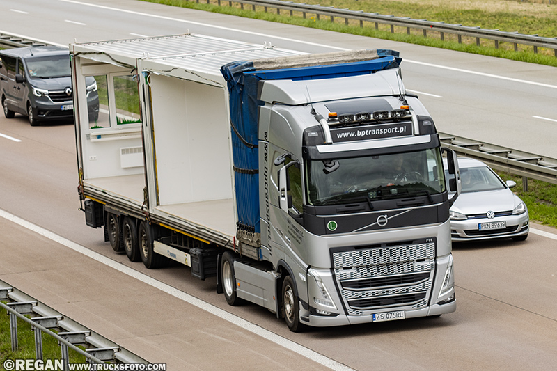 Volvo FH5 - BP Transport.jpg
