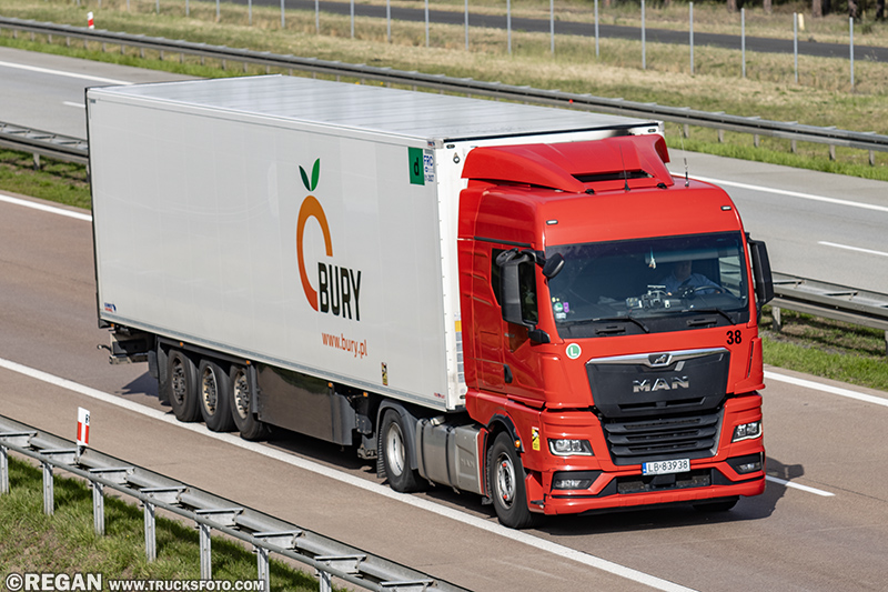 MAN TGX II - Bury.jpg