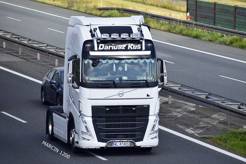 _DSC7392 DARIUSZ KUŚ-crop-VOLVO FHV.JPG