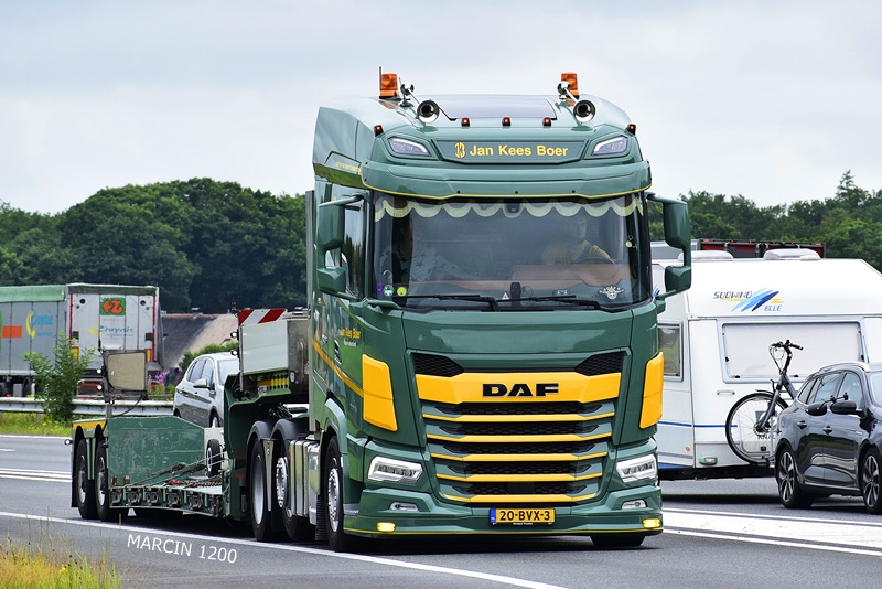 _DSC0087 JAN KEES BOER-crop-DAF XG.JPG
