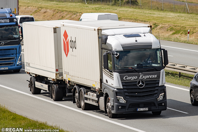 Mercedes-Benz Actros - Cargo Express.jpg