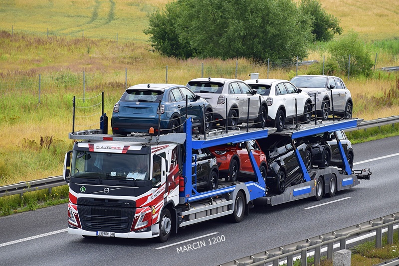 _DSC7033 AUTOFIKO-crop-VOLVO FM5.JPG