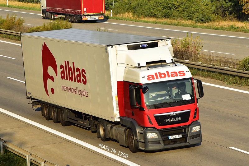 _DSC1925-crop-ALBLAS-MAN TGS.JPG