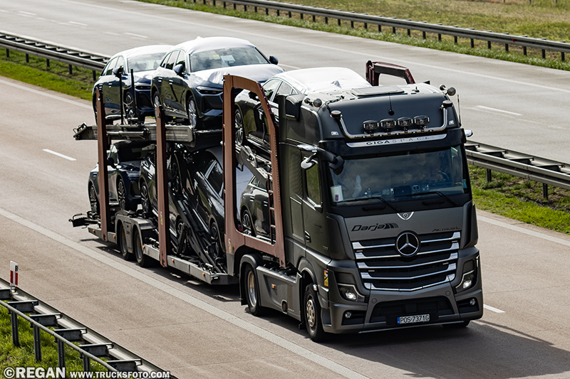 Mercedes-Benz Actros L - Darja.jpg