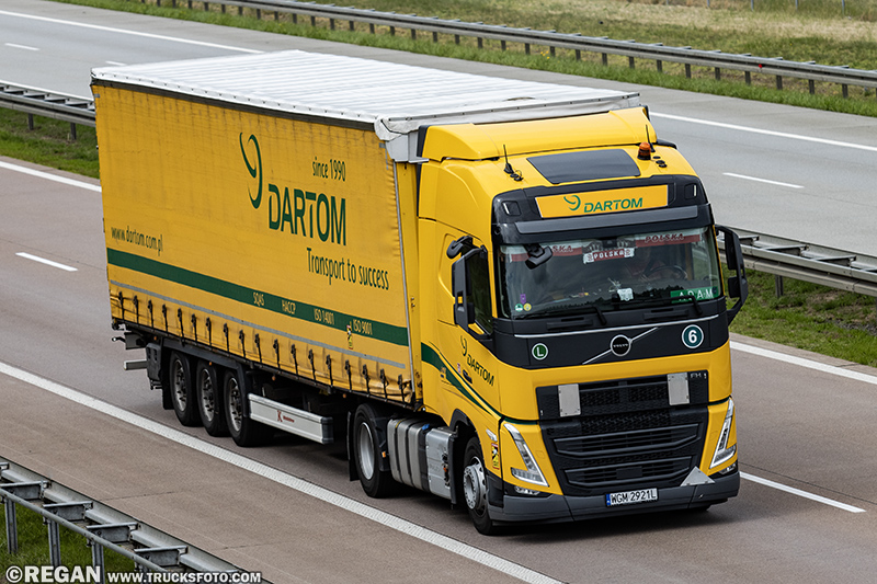 Volvo FH - Dartom.jpg