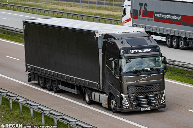 Volvo FH5 - Drewmar.jpg