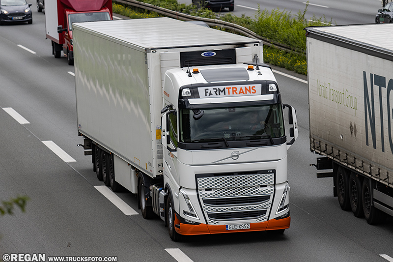 Volvo FH5 - Farm Trans.jpg