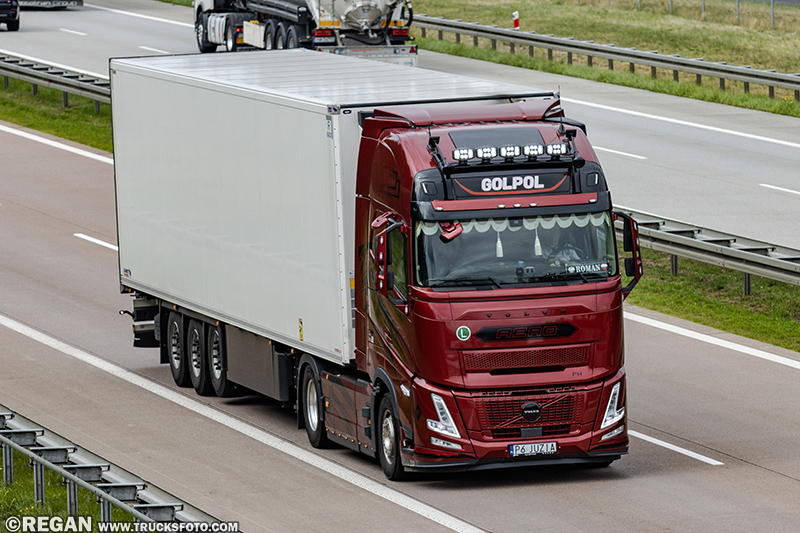 Volvo FH Aero Golpol.jpg