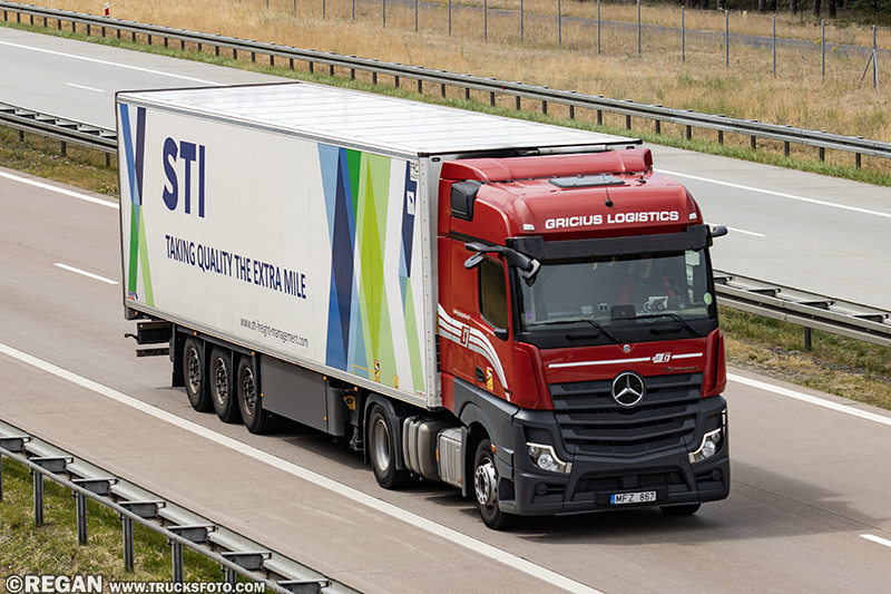 Mercedes-Benz Actros L - Gricius Logistics.jpg
