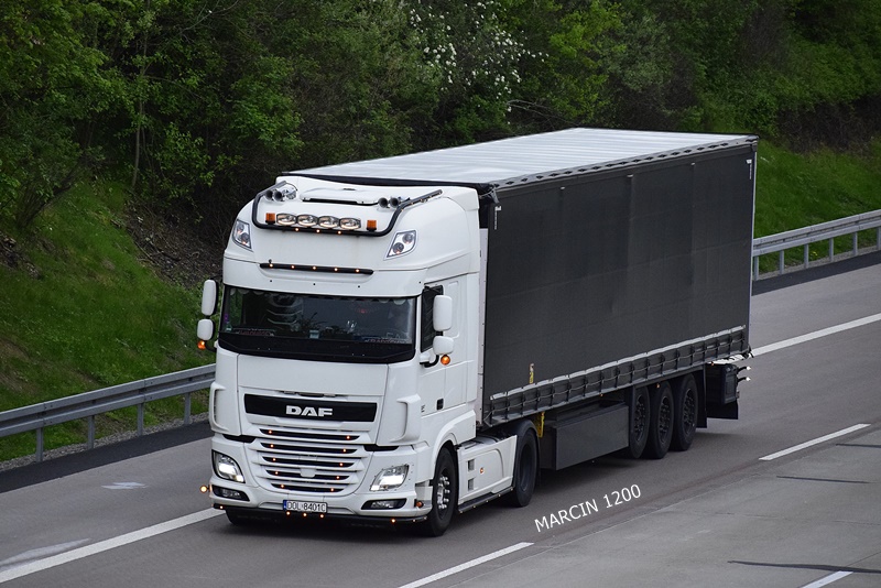 _DSC2281 DAF XF 106-crop----.JPG