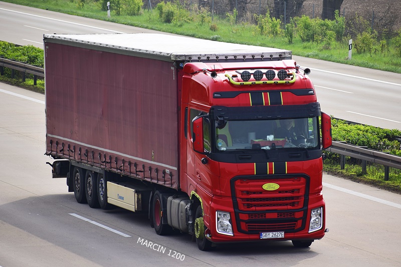 _DSC4383 FORD F-MAX-crop---.JPG