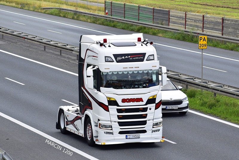 _DSC7695 SAM G.GRÓL-crop-SCANIA R NG.JPG
