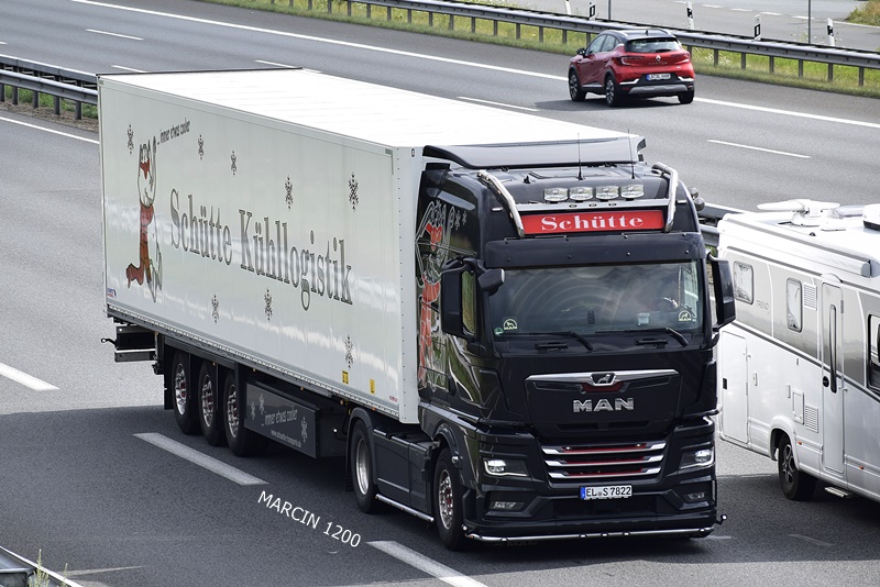 _DSC8811 SCHUTTE-crop-MAN TGX II.JPG