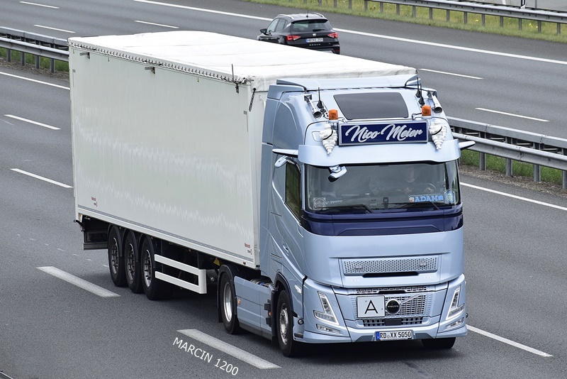 _DSC8558 NICO MEIER-crop-VOLVO FH AERO---.JPG