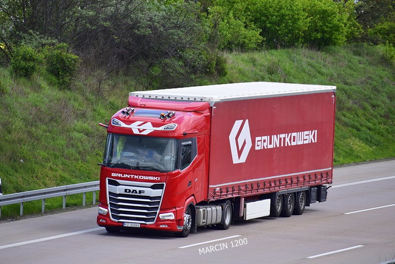 _DSC1721 GRUNTKOWSKI-crop-DAF XG.JPG