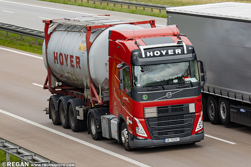 Volvo FH5 - Hoyer.jpg