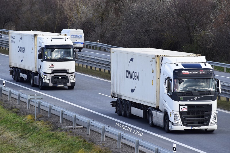 _DSC0656 HTL-crop-RENAULT RANGE T-VOLVO FH4.JPG