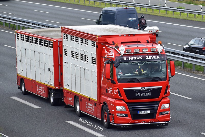 _DSC9021 R.HINCK-ZEVEN-crop-MAN.JPG