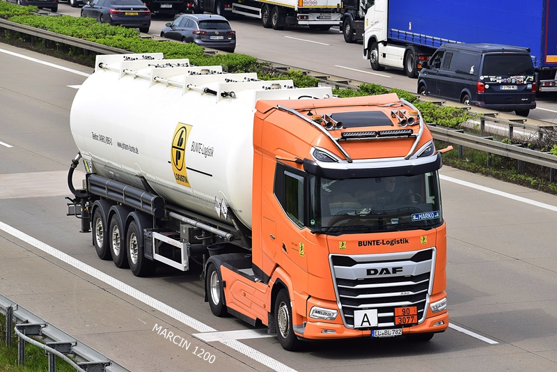 _DSC4681 BUNTE-LOGISTIK-crop-DAF XG.JPG