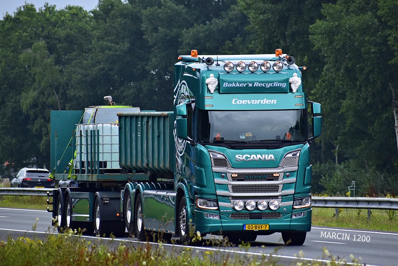 _DSC9784 BAKKER'S RECYCLING-crop-SCANIA R530 V8.JPG