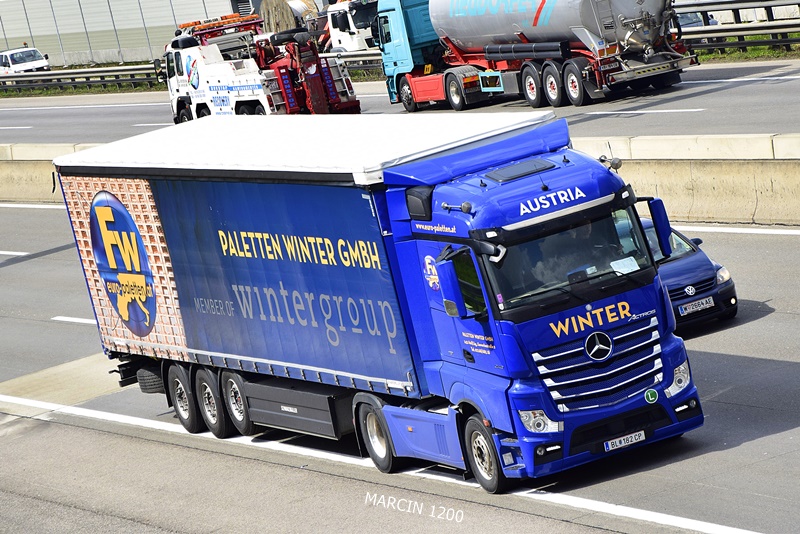 _DSC3038-crop-WINTER-ACTROS MP5.JPG