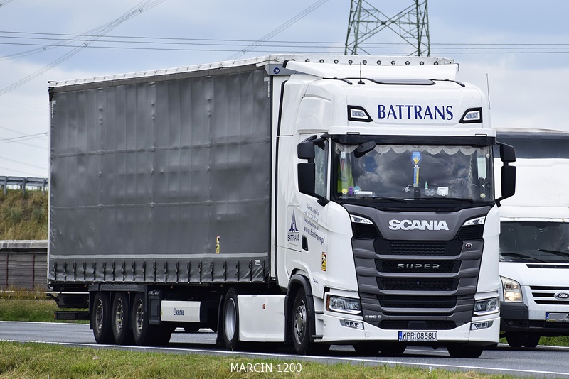 _DSC7630 BATTRANS-crop-SCANIA S500 SUPER-KRONE.JPG