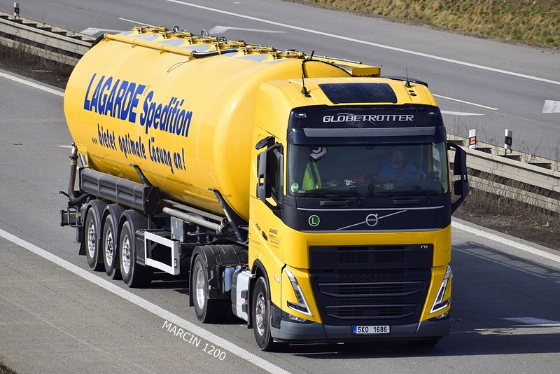 _DSC2684 LAGARDE SPEDITION-crop-VOLVO FH5.JPG