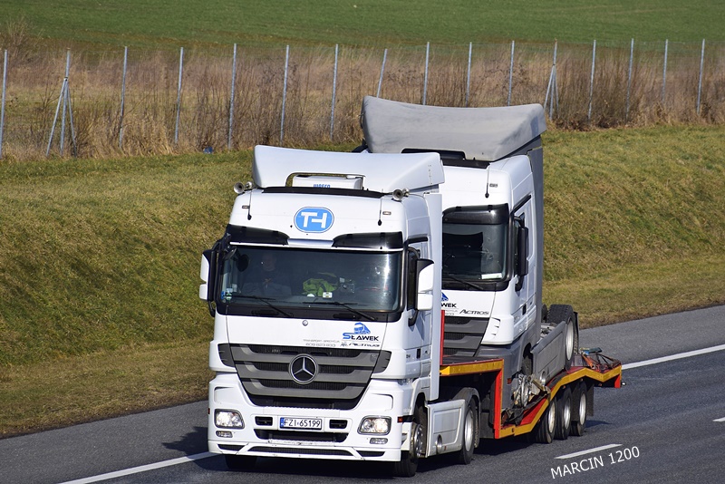 _DSC4276-crop-SŁAWEK-ACTROS MP3.JPG