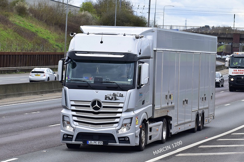 _DSC0708-crop-Planitzer-ACTROS MP4.JPG