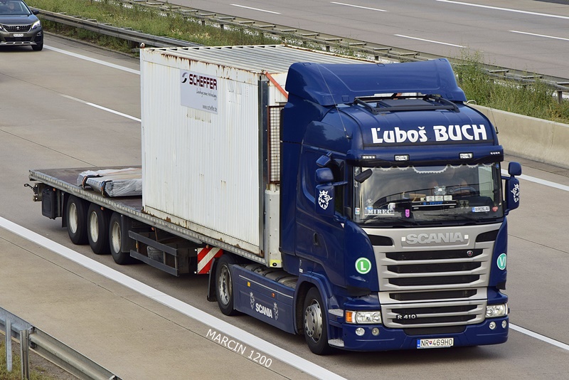 _DSC3105-crop-LUBOŠ BUCH-SCANIA R410.JPG