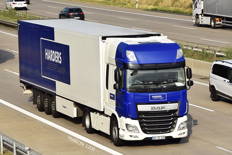 _DSC3086-crop-HARDES LOGISTIK-DAF XF 106.JPG