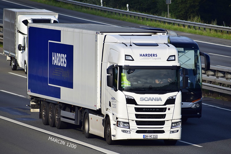 _DSC8364 HARDERS-crop-SCANIA R460 NG.JPG