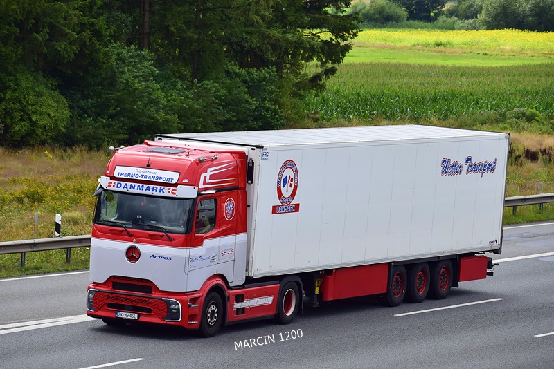 _DSC9227 WETTER TRANSPORT-crop-ActrosL ProCabin.JPG