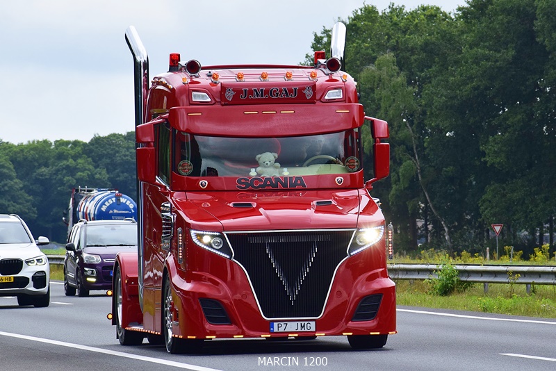 _DSC9931 J.M.GAJ-crop-SCANIA .JPG
