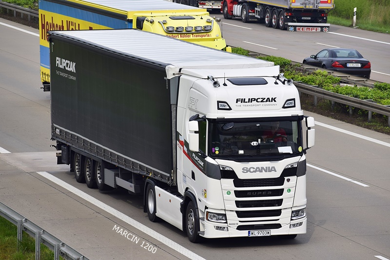 _DSC4320 FILIPCZAK-crop-SCANIA S500.JPG