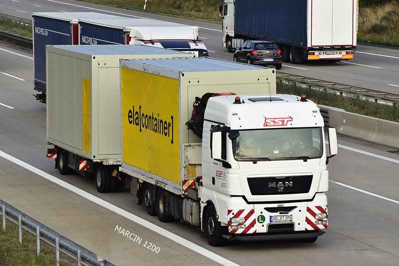 _DSC3000-crop-SST-MAN TGX.JPG