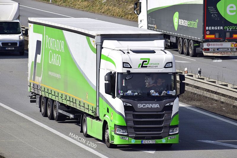 _DSC2673 PORTADOR CARGO-crop-SCANIA R460 NG.JPG