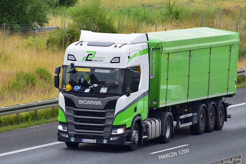 _DSC0871 TOMCZAK-JAGIELSKA 1 (1353)-crop.JPG