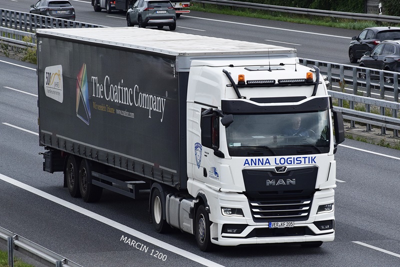 _DSC7868 ANNA LOGISTIK-crop-MAN TGX II.JPG
