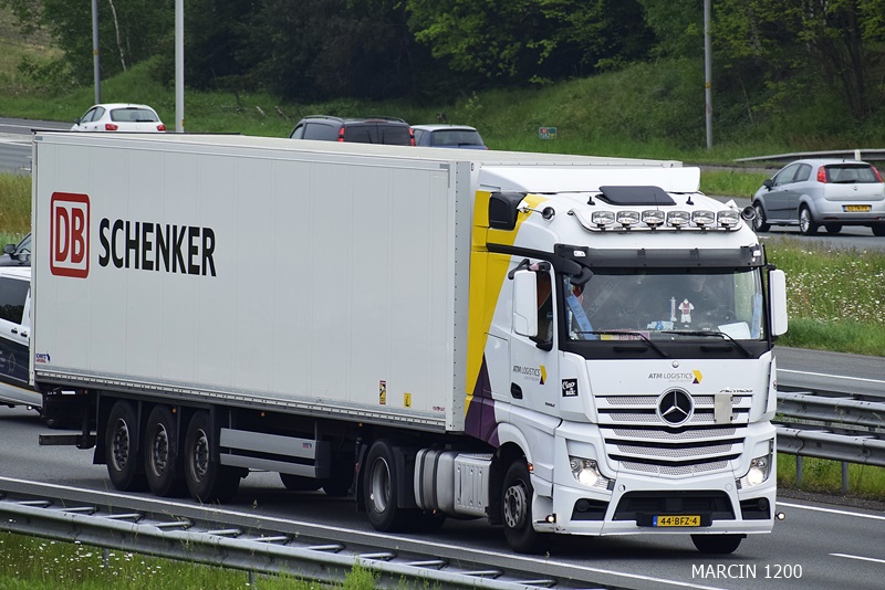 _DSC3818 ATM LOGISTICS-crop-ACTROS MP4.JPG
