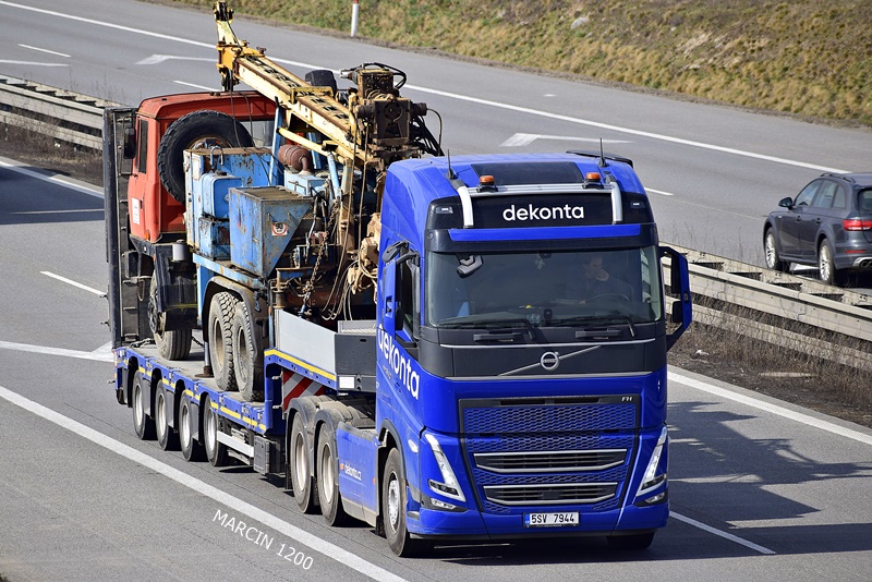 _DSC2587 DEKONTA-crop-VOLVO FH5.JPG