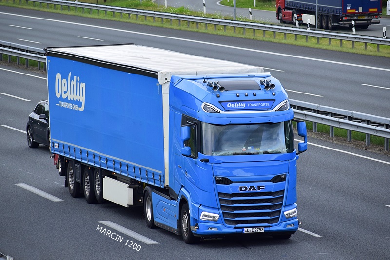 _DSC9472 OELDIG TRANSPORTE-crop-DAF XG+.JPG