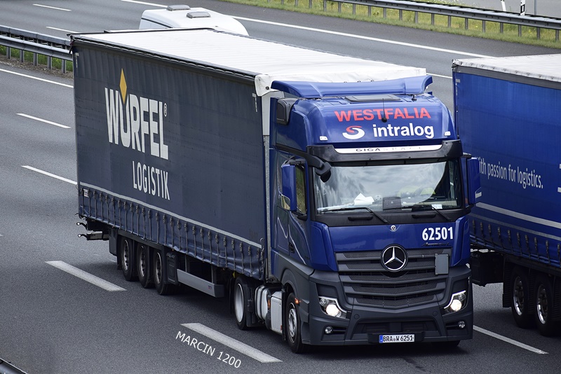 _DSC9307 WESTFALIA-crop-ActrosL.JPG