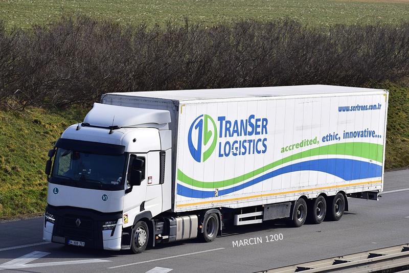 _DSC2201 TRANSER LOGISTICS-crop-RENAULT RANGE-T EVO.JPG
