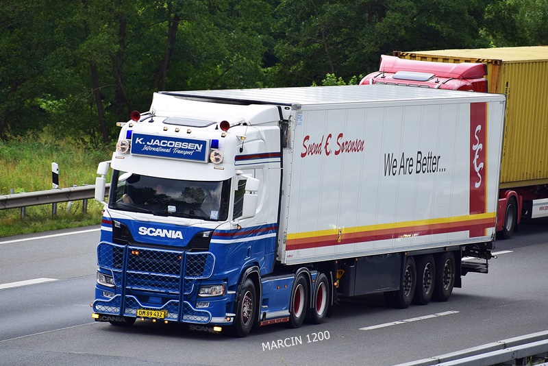 _DSC9012 K.JACOBSEN-crop-SCANIA R NG.JPG