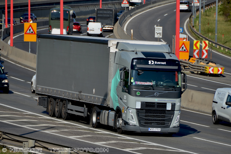 Volvo FH5_Everest_2833.JPG