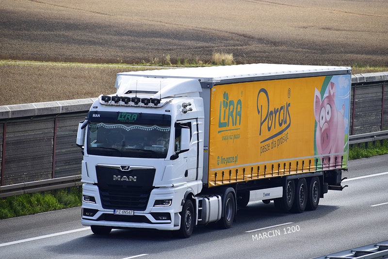 LIRA-crop-MAN TGX II.JPG